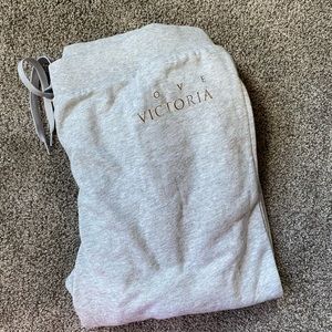 XL VS grey sweatpants (Brand New) baggy comfy